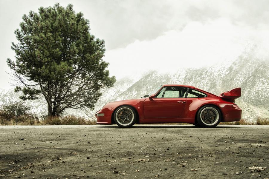  Porsche 911 400R by Gunther Werks 2017 года  (фото 8 из 13)